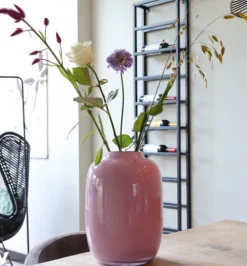 Artic Vaas Lila – Vase The World | Glanzend design in 2 maten