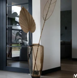 Kongo Vaas Smoke Brown – Ø35 x H70 cm | Hoge glazen vloervaas