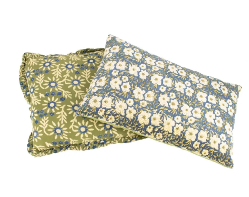 Kussen ‘Floral met Roezels’ Smaragd kopen | Luxe Sierkussen 45x45cm met Bloemmotief | Chique Living