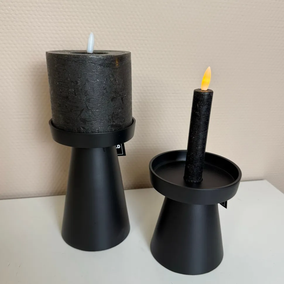 Luxe Zwarte Kandelaar | Vase The World | Verkrijgbaar in 2 maten | Chique-Living