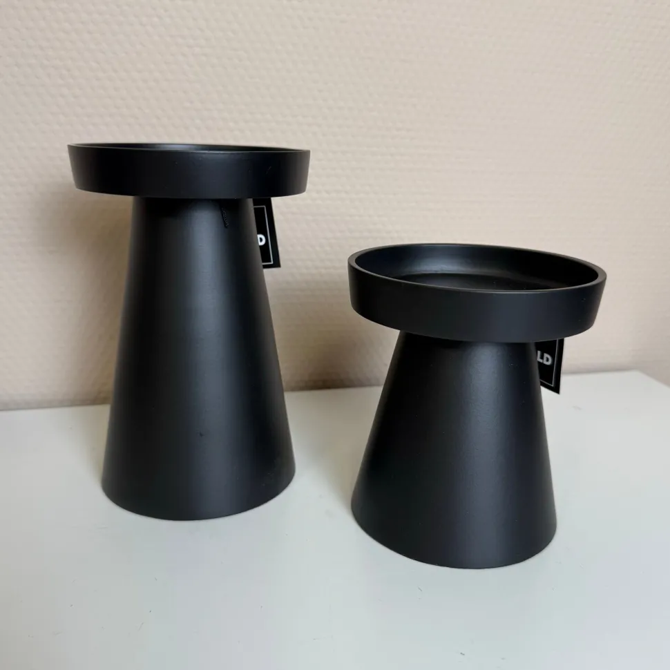 Luxe Zwarte Kandelaar | Vase The World | Verkrijgbaar in 2 maten | Chique-Living