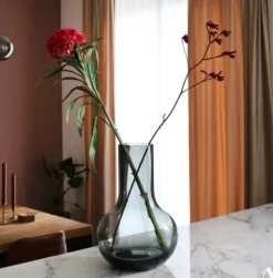 Seim Vaas Smoke Grey – Ø25,5 x H37 cm | Glazen designvaas
