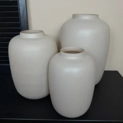 Vaas Artic Matte Beige | Vase The World | Verkrijgbaar in 3 Maten