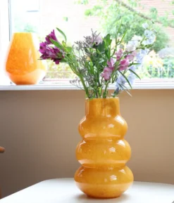 Vaas 'Lomami' | Vase The World | Elite Yellow| Ø18 x H30 cm | Chique-Living