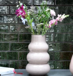 Vaas 'Lomami' | Vase The World | Elite Ivory | Ø18 x H30 cm | Chique-Living